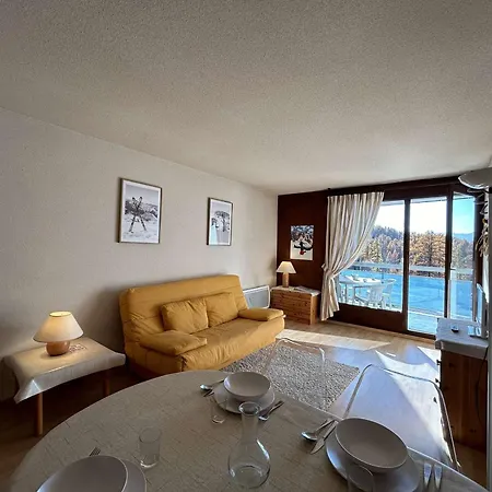 Apartment Montagne 4 Pers. Avec Balcon, Pistes A 100m, Parking, Local A Skis - - Fr-1-330d-77 *